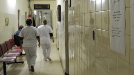 Paro de médicos: el gobierno bonaerense no descarta cerrar la paritaria por decreto