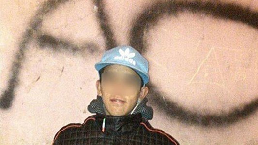 La impactante historia de Peti, el pibe que era buscado por 10 asesinatos