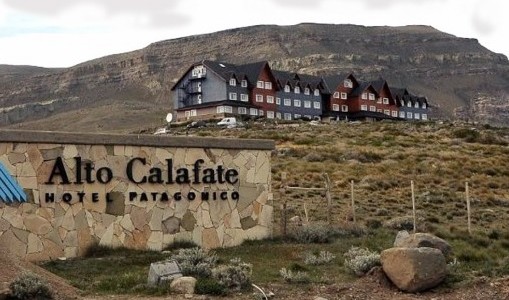 El juez Ercolini ordena identificar a todos los accionistas de hoteles de los Kirchner