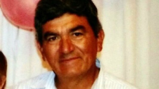 Asesinaron de dos balazos en la cara a un prefecto delante de su familia para robarle