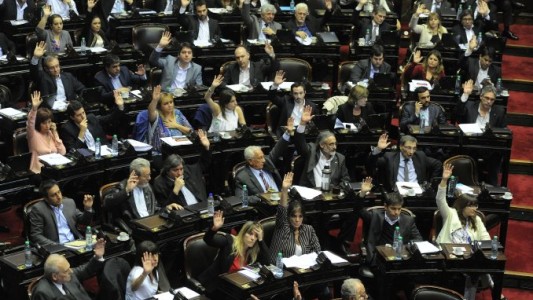 Diputados aprobó la devolución del IVA a jubilados y titulares de planes sociales