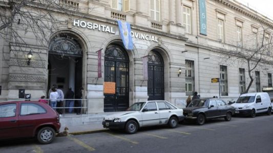 Dos alumnos resultaron heridos de arma blanca en una pelea frente a una escuela