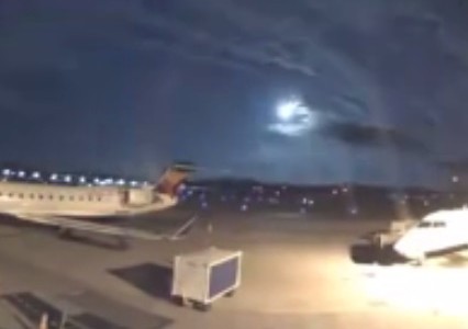 Cayó un meteorito en EEUU y fue captado por varios videos