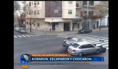 Persecución cinematográfica en Flores termina con la detención de una banda de "rompevidrios"