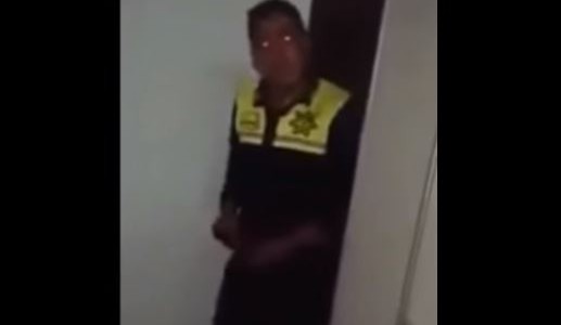 Un agente de policía mexicano filmó a un compañero abusando de una menor detenida