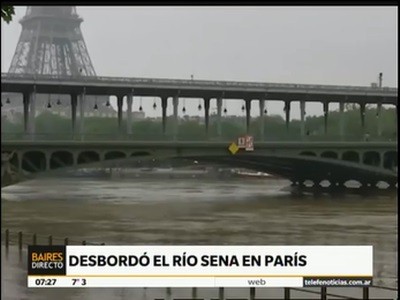 Desbordó el río Sena en París