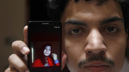 Una madre quemó viva a su hija por casarse sin su permiso en Pakistán