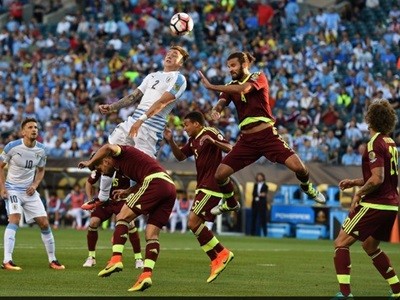 Copa América: Uruguay no pudo doblegar a Venezuela y se quedó afuera