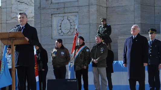 Día de la Bandera: Macri llamó a "trabajar juntos" para "derrotar el narcotráfico"