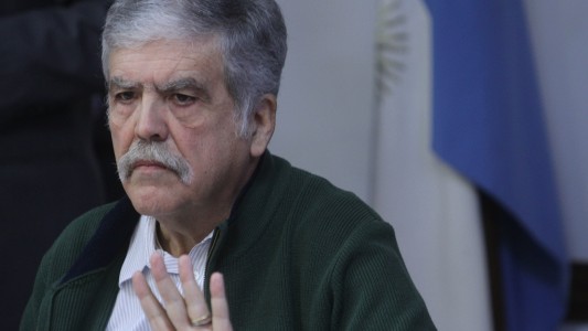 Allanan el departamento de Julio De Vido en Palermo