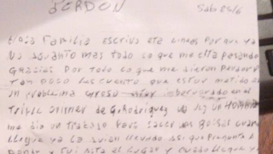 Apareció ahorcado, dejó una carta y estaría vinculado al Triple Crimen