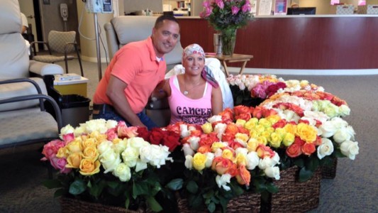 Su mujer terminó la quimioterapia y decidió sorprenderla con un dulce gesto