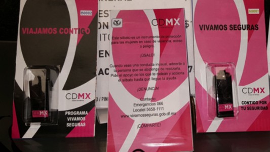 México: entregan más de 15.000 silbatos contra el acoso sexual