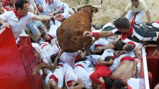 Al menos cuatro heridos en el inicio de la celebración de San Fermín