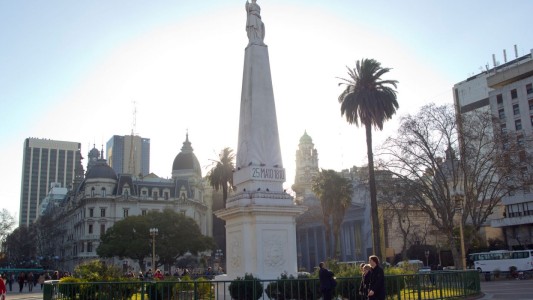 Feriado con mañana fresca y tarde primaveral