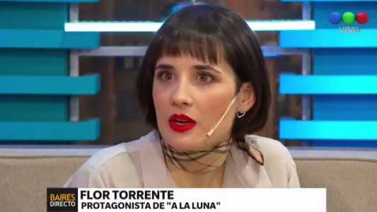 Flor Torrente protagoniza "A la luna" en el teatro