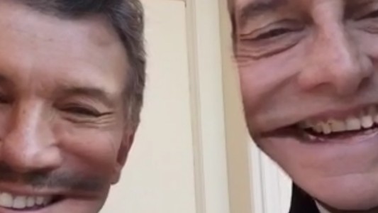 La reunión de Macri con Tinelli: abrazos, humor y un video en Snapchat