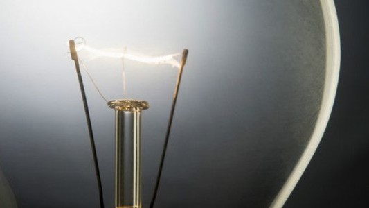 Autorizan los aumentos de luz en la provincia de Buenos Aires