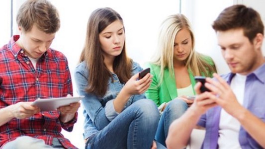 Según un estudio, los  “millennials” tienen menos sexo que la generación anterior