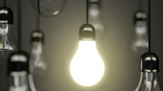 La Justicia suspendió el aumento de luz en todo el país