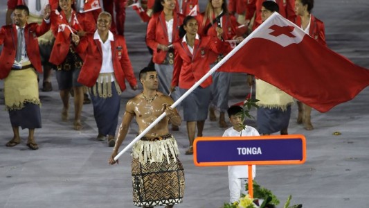 El abanderado de Tonga que enloqueció a las redes sociales
