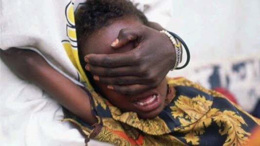 África prohibe la mutilación genital femenina
