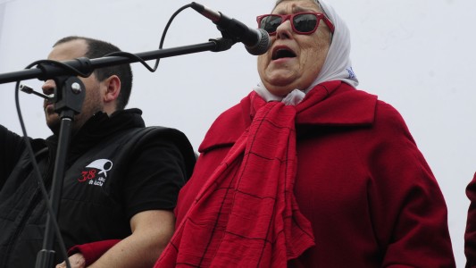 Las Madres de Plaza de Mayo realizaron su ronda 2000 y Bonafini llamó a retomar las "marchas de la resistencia"