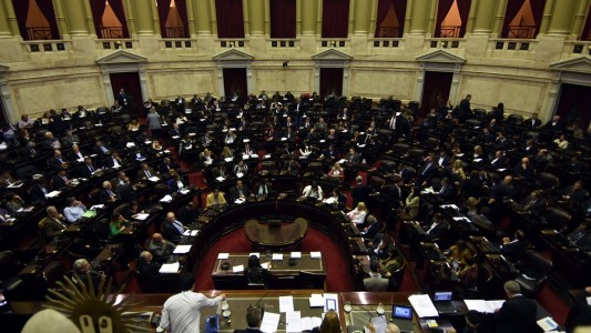 El proyecto de reforma política del oficialismo prevé aumentar la cantidad de diputados