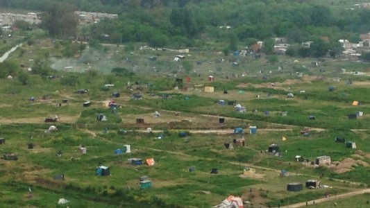 Familias tomaron tierras en Moreno
