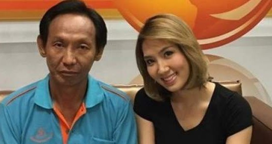 Un indigente devolvió una billetera perdida y lo premiaron con una casa y un trabajo