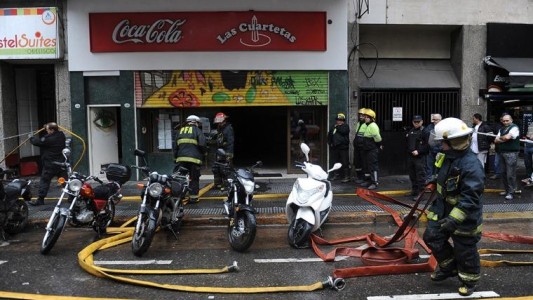 Se incendió la tradicional pizzería Las Cuartetas de la Avenida Corrientes