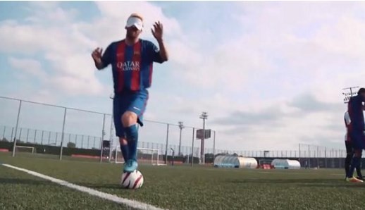Messi jugó al fútbol para ciegos