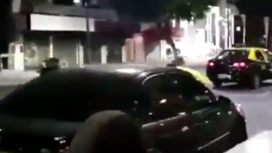 Atropelló a dos agentes de tránsito para evitar un control de alcoholemia