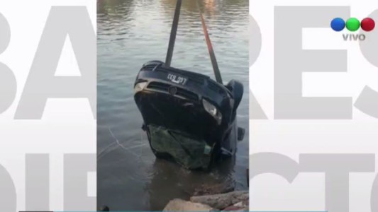 Aprendía a manejar, el auto cayó al río y murió ahogada