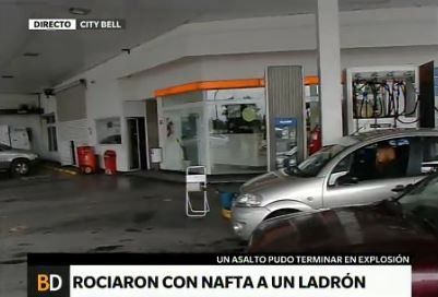 Rociado con nafta: había gatillado dos veces contra el playero