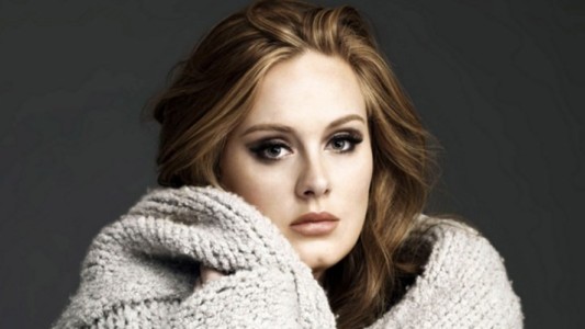 Adele le dedicó un concierto a Brad Pitt y Angelina Jolie