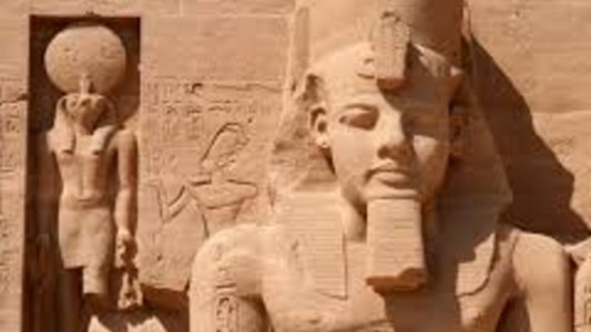 Arqueólogos descubrieron nuevos indicios de un templo del faraón Ramsés II