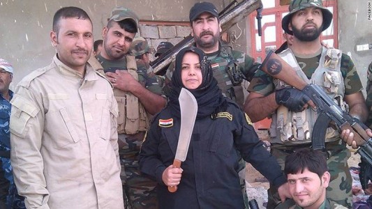 Um Hanadi es ama de casa y confiesa que "cocinó las cabezas" de los combatientes de ISIS