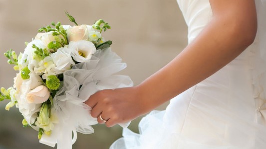 Cumplen tres meses de casados y descubren que son abuelo y nieta