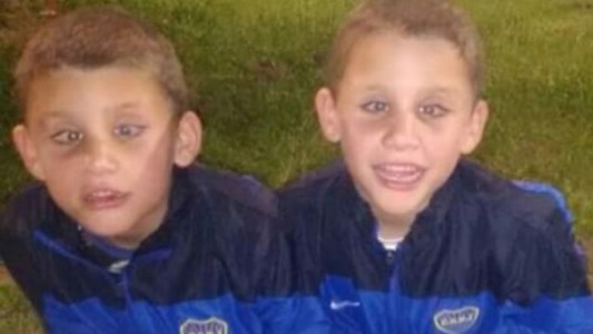 Mellizos no videntes de 5 años necesitan realizar un costoso tratamiento