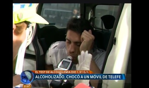Alcoholizado, chocó a un móvil de Telefe Noticias