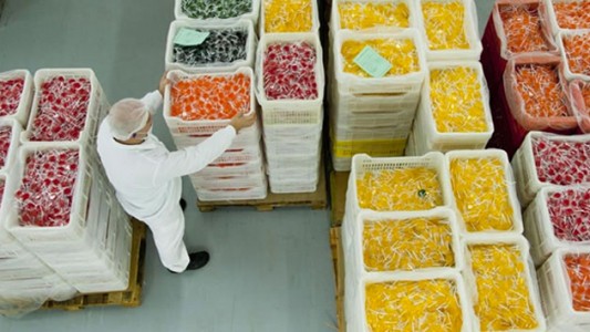 Arcor adelanta una semana de vacaciones a los 400 operarios de la planta por caída de ventas