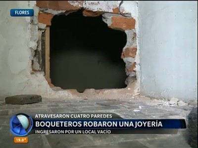 Boqueteros atravesaron cuatro paredes y robaron una joyería