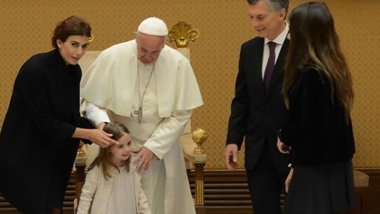 El cuestionario de Antonia Macri al papa Francisco: "¿Dormís con esta misma ropa? ¿Qué comés?"