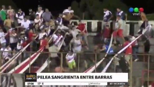 Pelea sangrienta entre barras en Misiones