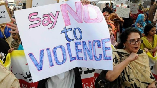 Mató a su hija por no cocinar "correctamente"