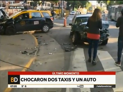 Triple choque en Villa Mitre