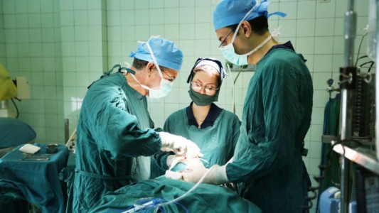 Pacientes no deben ser depilados antes de una cirugía, según la Organización Mundial de la Salud