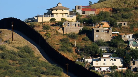 Trump presidente: gobierno mexicano afirmó que "pagar por un muro" en la frontera "está fuera de nuestra visión"