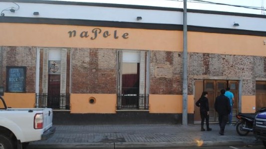 Asesinaron a un joven en un boliche de San Pedro